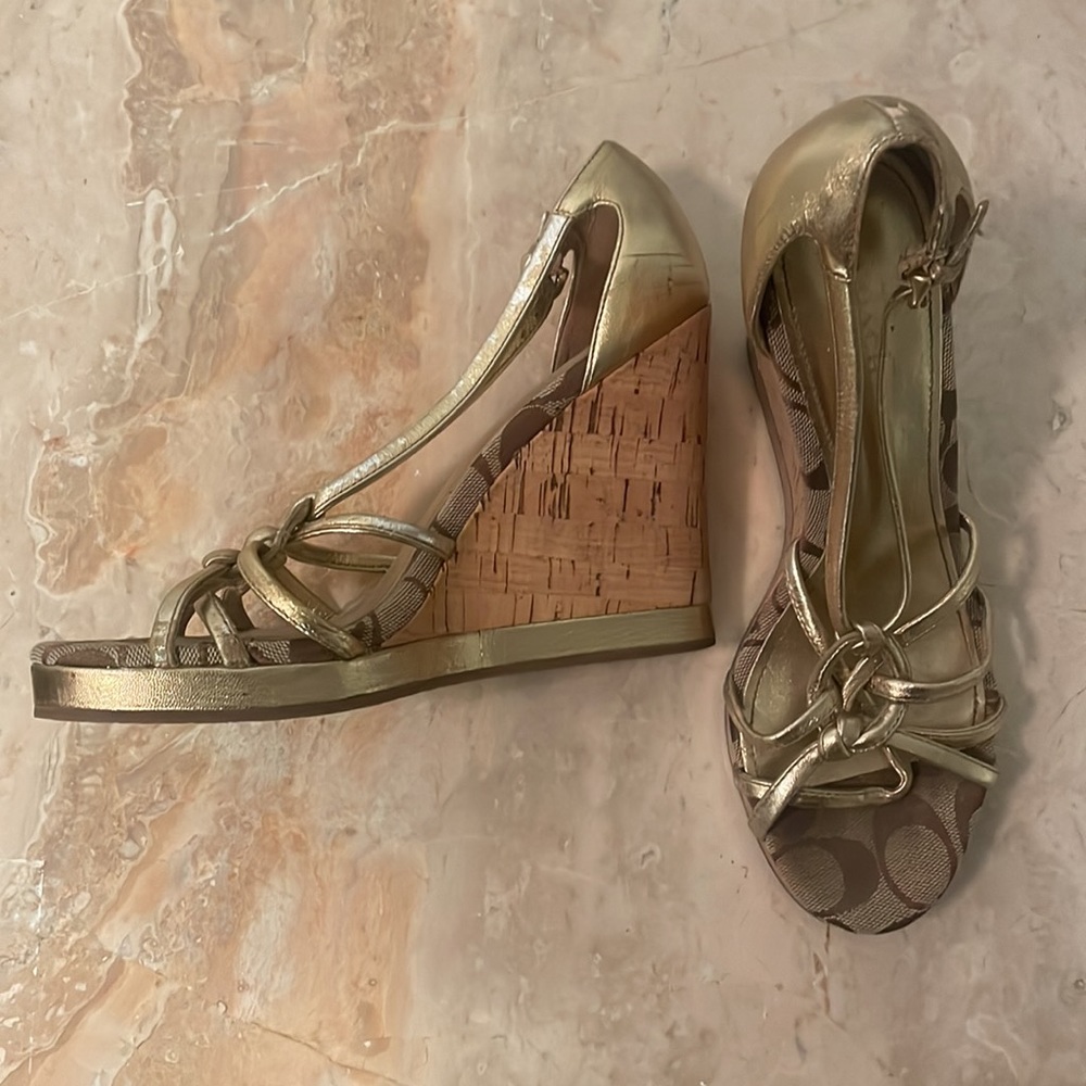Coach gold logo wedges - Picture 3 of 3